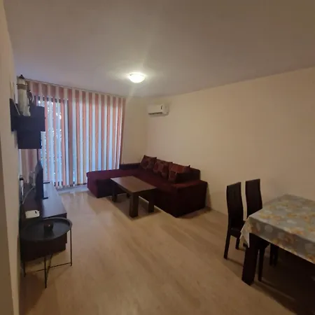 Pomorie City Apartments *