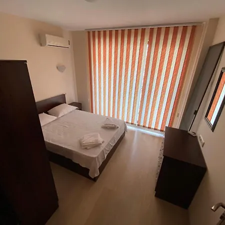 Pomorie City Apartments ポモリエ